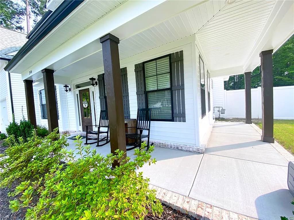 2504 Calabria Dr DR, CHESAPEAKE VA 23323 - Photo 5