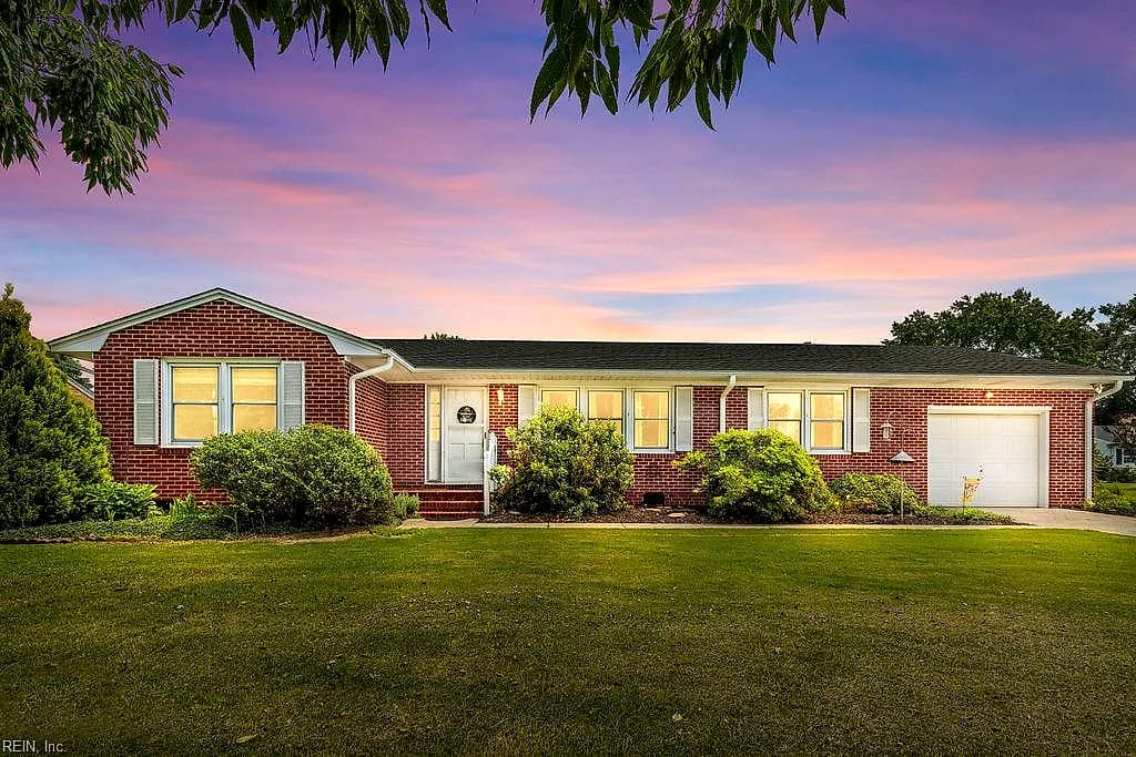 740 Rebecca ST, FRANKLIN VA 23851 - Photo 4
