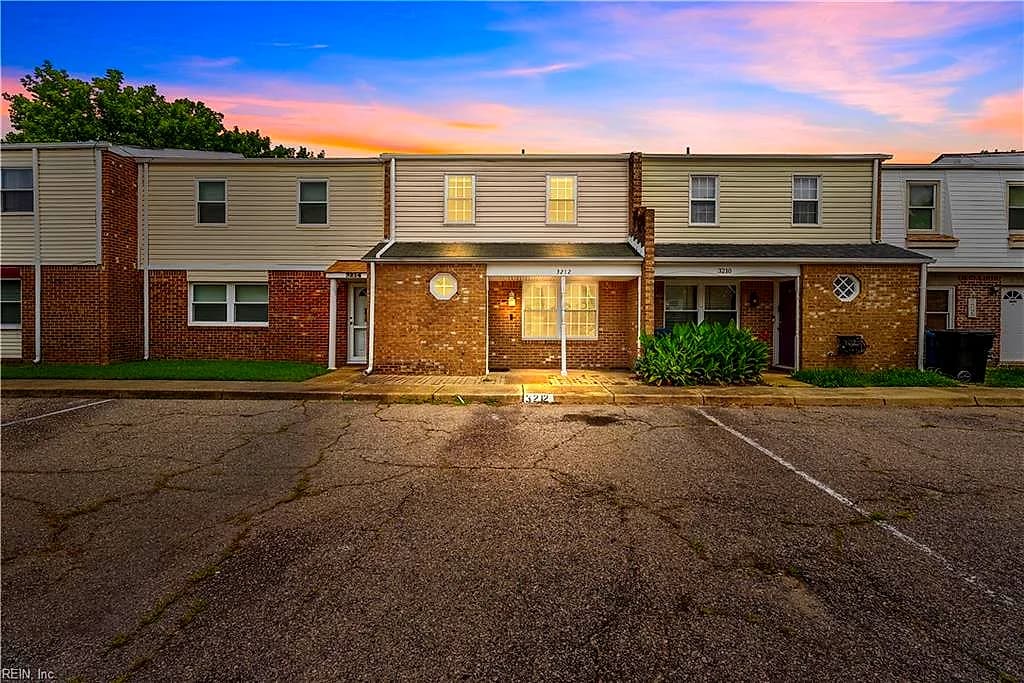 3212 Chesterton CT, VIRGINIABEACH VA 23453 - Main photo