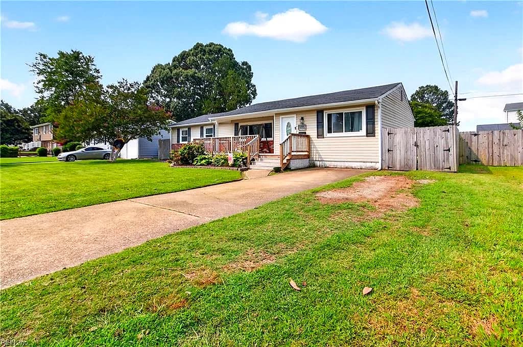 905 Kings Arms DR, VIRGINIABEACH VA 23452 - Photo 3