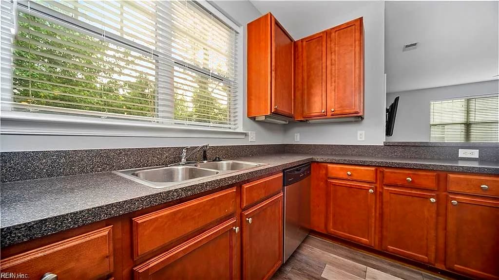912 Southmoor DR #206, VIRGINIABEACH VA 23454 - Photo 4