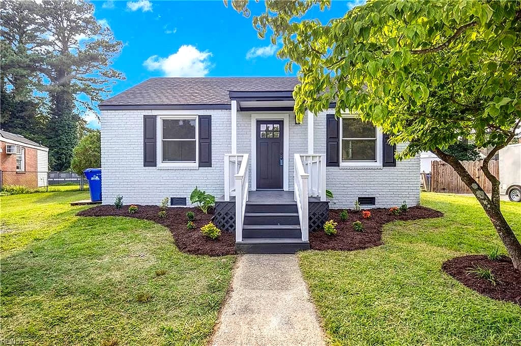 48 W Colin DR, Portsmouth — 2 bed Residential, 850 sqft