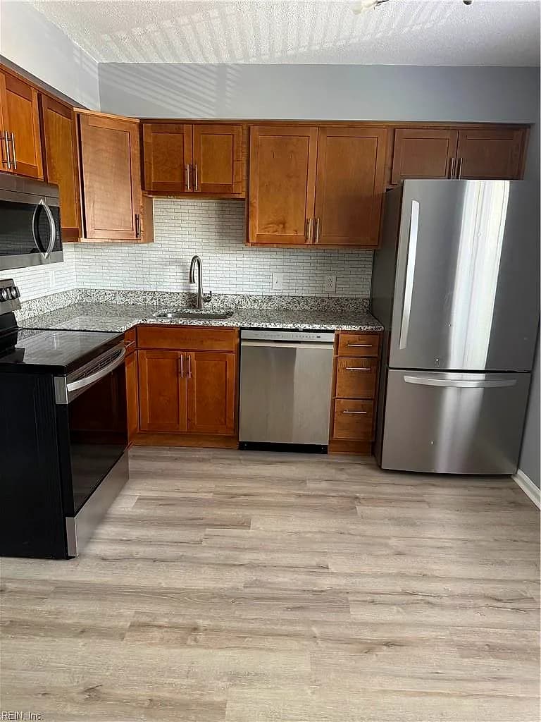 6020 Edgelake DR, VIRGINIABEACH VA 23464 - Photo 3