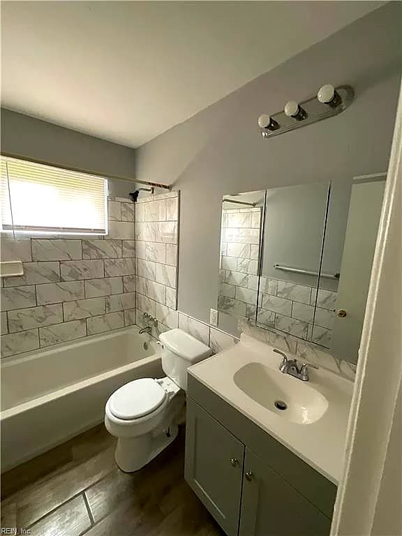 8 Pollux CIR E #2, PORTSMOUTH VA 23701 - Photo 4