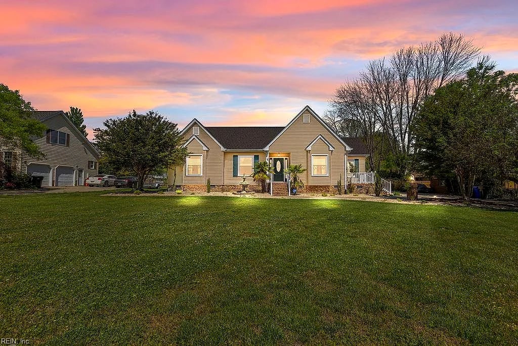 100 Crescent DR, Franklin — 3 bed Residential, 2,012 sqft