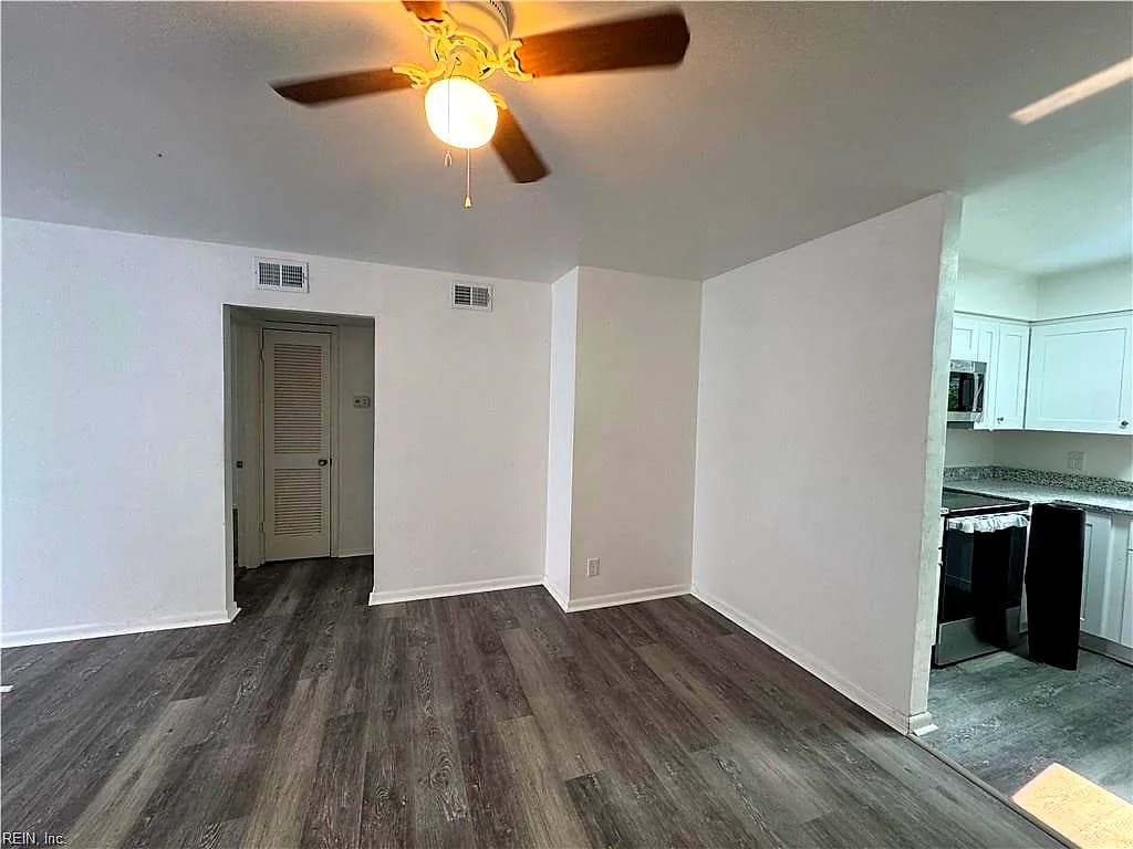 1125 Little Bay AVE #5, NORFOLK VA 23503 - Photo 3