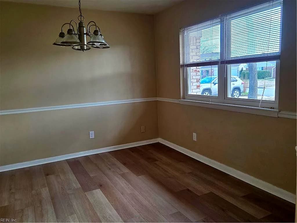604 SANDY SPRINGS LN, VIRGINIABEACH VA 23452 - Photo 3