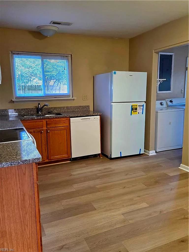 604 SANDY SPRINGS LN, VIRGINIABEACH VA 23452 - Photo 5