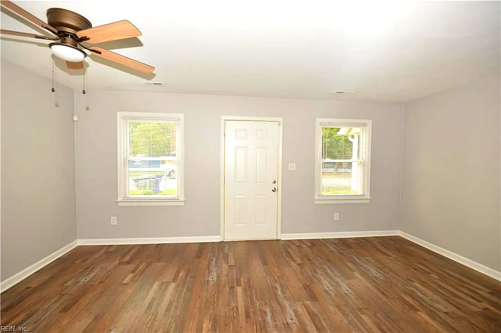 1227 W 41st ST, NORFOLK VA 23508 - Photo 5