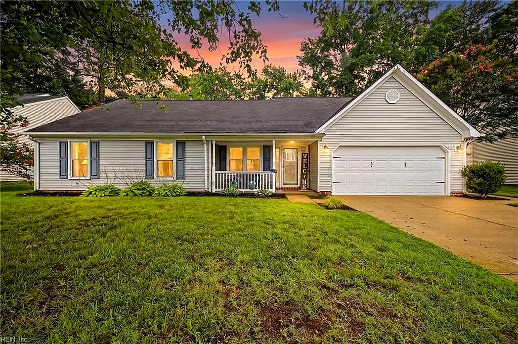 252 Golden Maple DR, VIRGINIA BEACH VA 23452 - Main photo