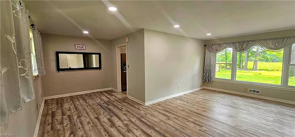 3520 Gamage DR, NORFOLK VA 23518 - Photo 5
