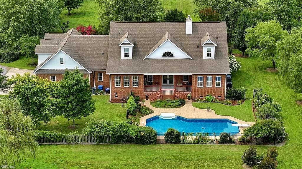 377 Homestead RD, CHESAPEAKE VA 23321 - Photo 4