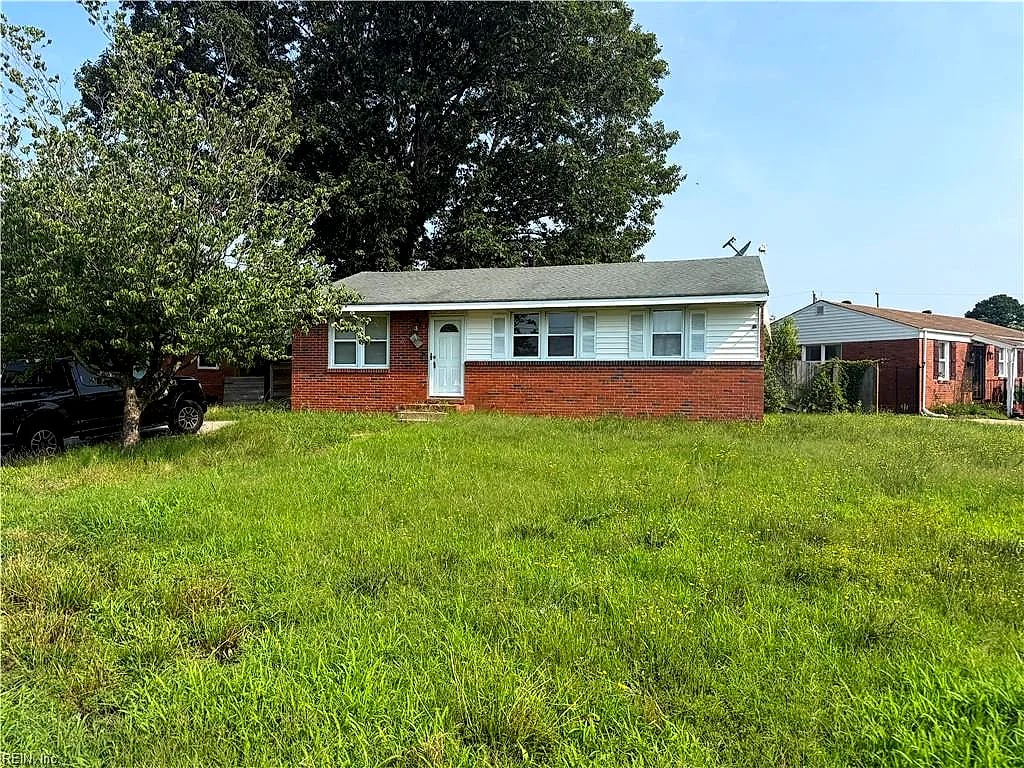 341 Keith CT, CHESAPEAKE VA 23325