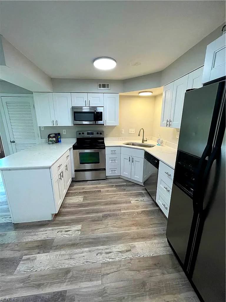 1024 Lands End WAY, VIRGINIABEACH VA 23451 - Photo 5