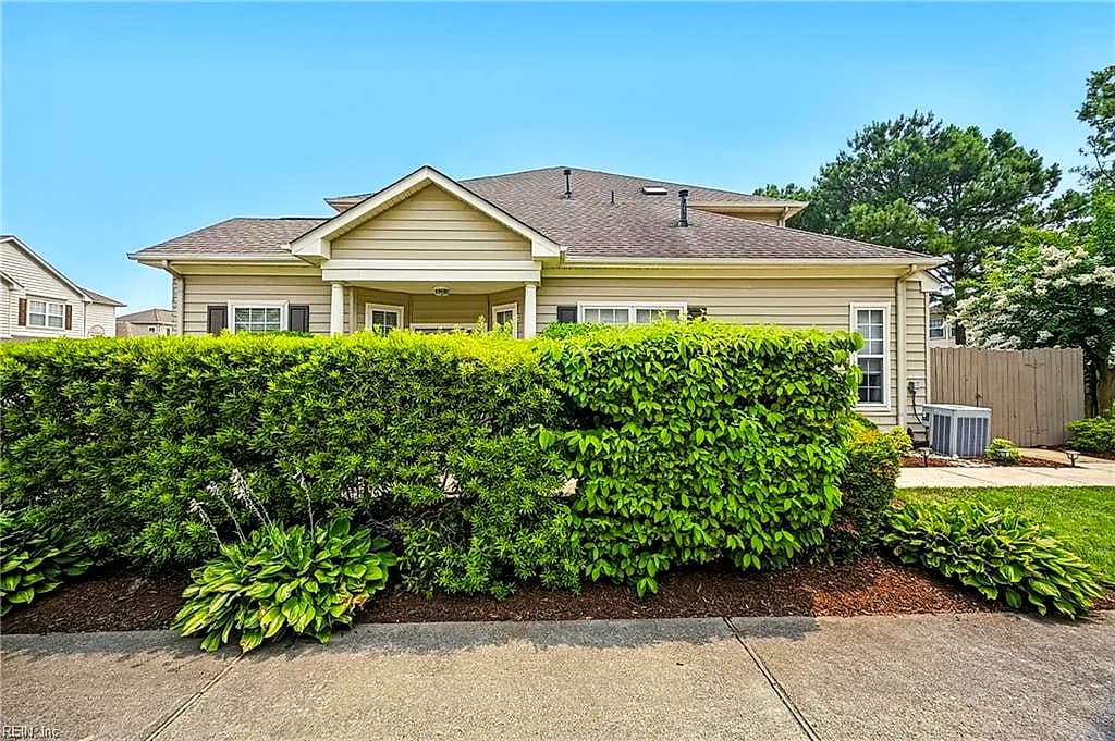 4348 Salem Springs WAY, VIRGINIABEACH VA 23456 - Photo 3
