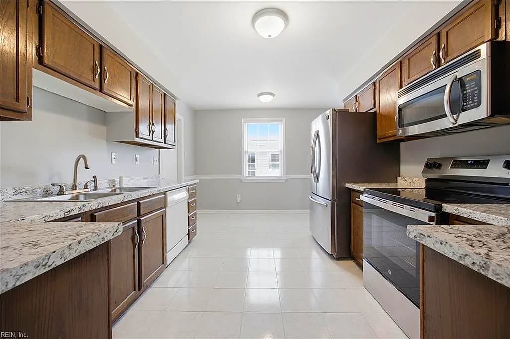 2065 Susan Lee LN, VIRGINIABEACH VA 23464 - Photo 4