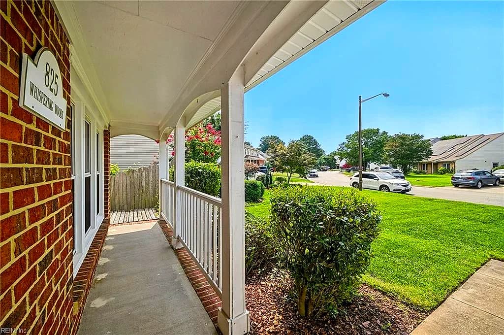825 Whispering Woods CT, VIRGINIABEACH VA 23456 - Photo 4