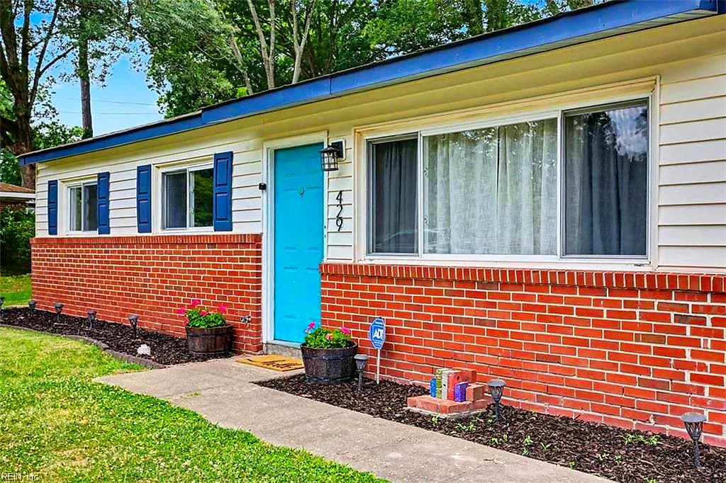 429 Brian AVE, VIRGINIABEACH VA 23462 - Photo 3
