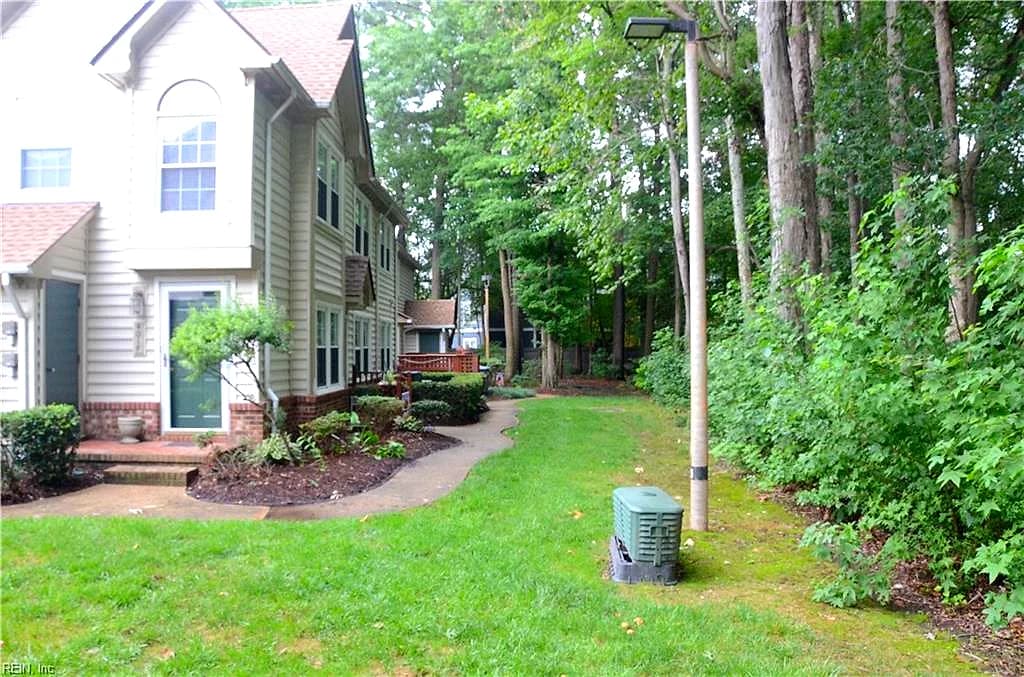 401 Bracknell Arch. ARCH #F, CHESAPEAKE VA 23320 - Photo 3
