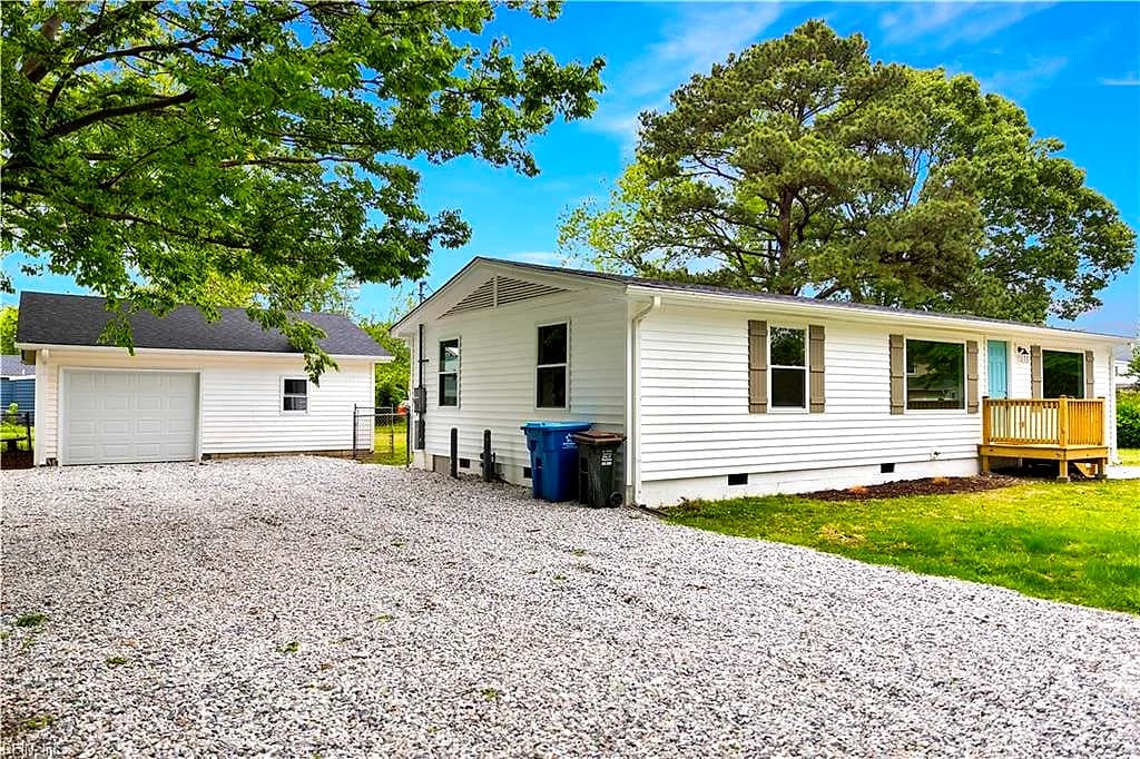 1256 Poquoson AVE, POQUOSON VA 23662 - Photo 3