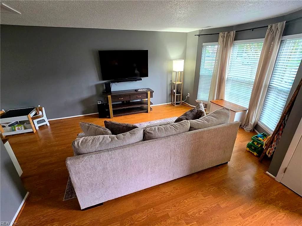 3690 Windmill DR, VIRGINIA BEACH VA 23453 - Photo 5