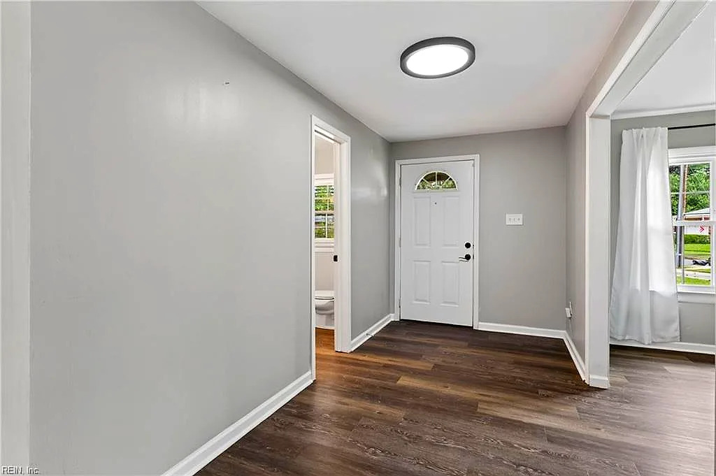 7018 Hunters CT, NORFOLK VA 23518 - Photo 4