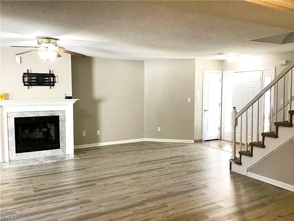 307 Esplanade PL, CHESAPEAKE VA 23320 - Photo 3