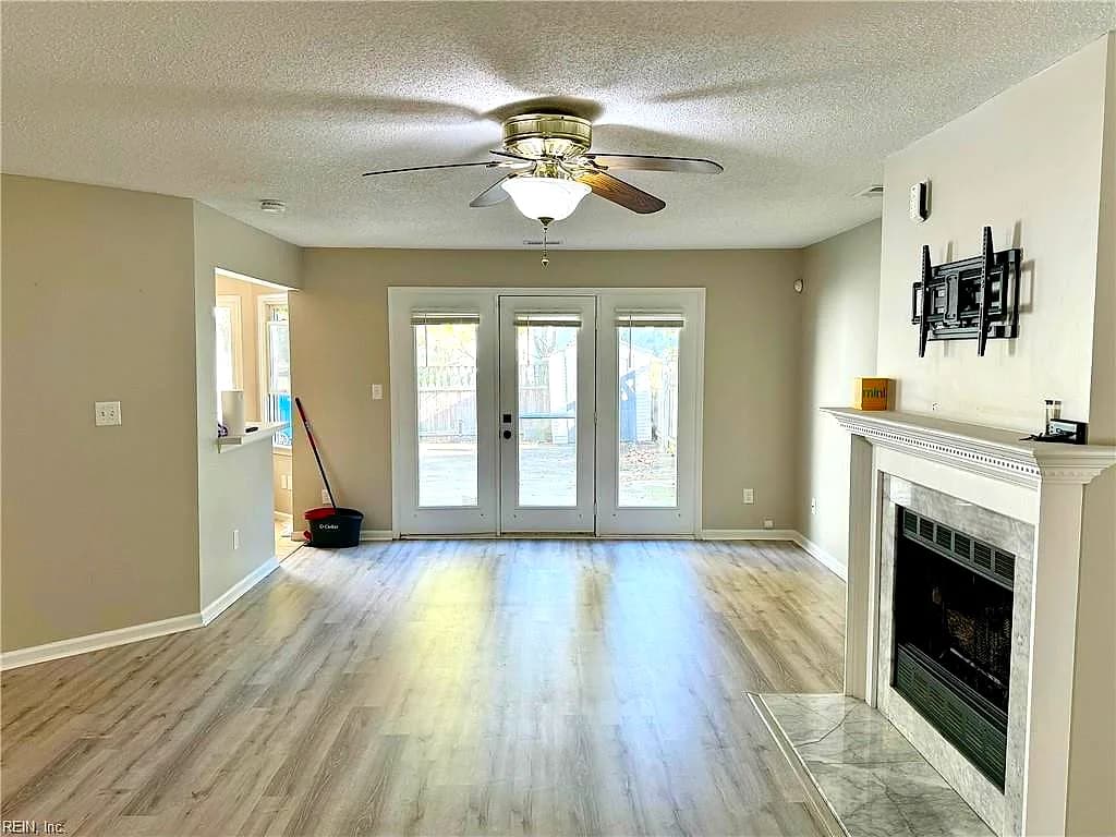 307 Esplanade PL, CHESAPEAKE VA 23320 - Photo 4
