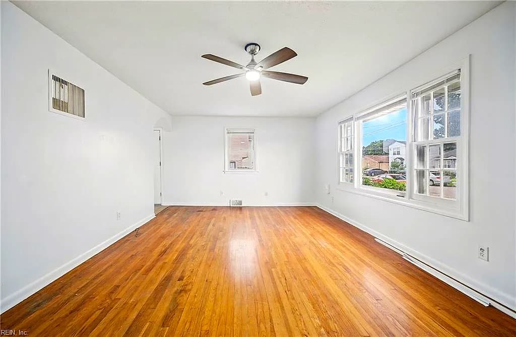 2320 Palmyra ST, NORFOLK VA 23513 - Photo 3