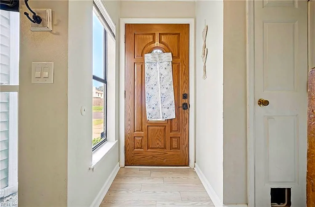 403 Benlea CIR, VIRGINIA BEACH VA 23455 - Photo 4
