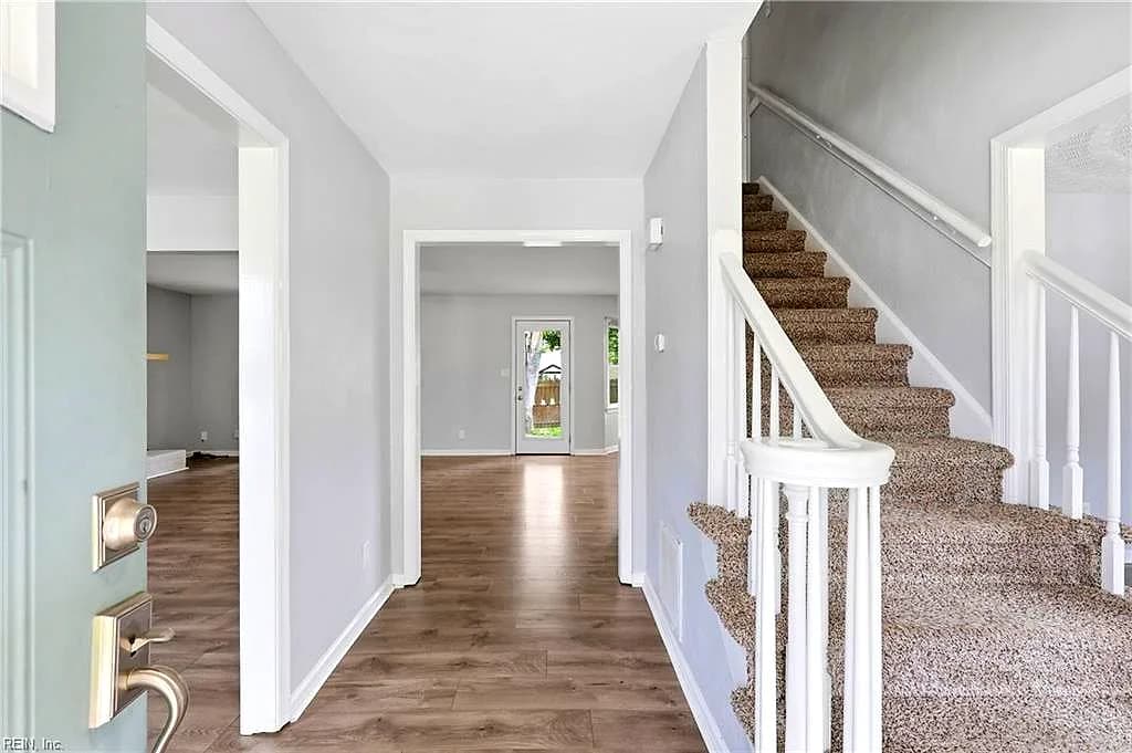 4728 Longmont RD, VIRGINIABEACH VA 23456 - Photo 5