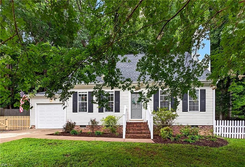 6213 Adams Hunt DR, WILLIAMSBURG VA 23188 - Photo 4