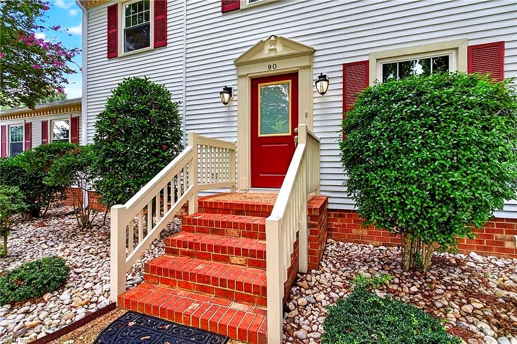 90 ORCHARD CIR, NEWPORTNEWS VA 23602 - Photo 3