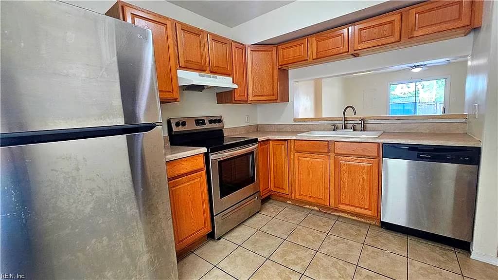 3908 Pollypine DR, VIRGINIABEACH VA 23452 - Photo 4
