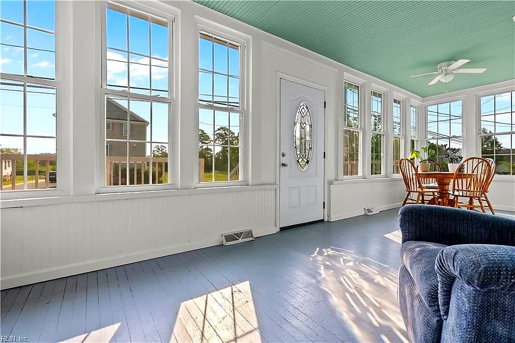 1226 Poquoson AVE, POQUOSON VA 23662 - Photo 4