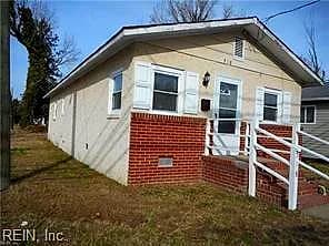 718 W Queen ST, HAMPTON VA 23669 - Photo 3