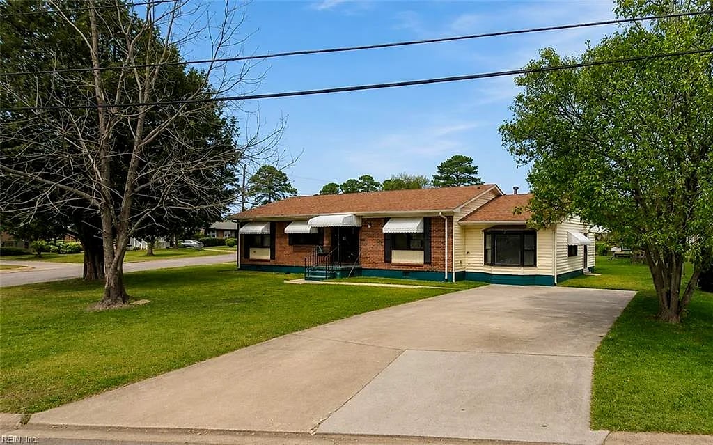 1112 Warfield DR, PORTSMOUTH VA 23701