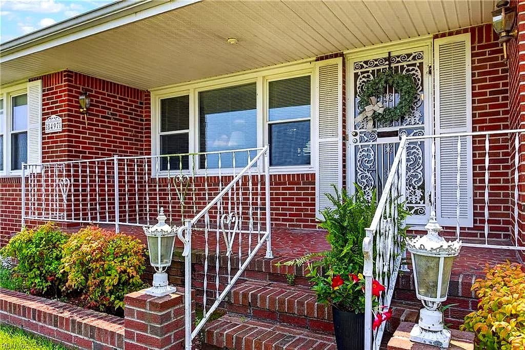 8497 Gates RD, SUFFOLK VA 23437 - Photo 5