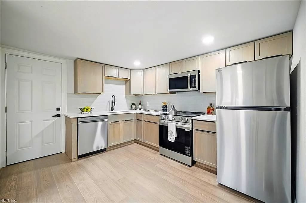 6803 Pierce ST, NORFOLK VA 23513 - Photo 5