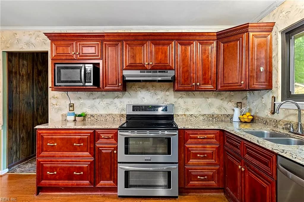 1805 Breckenridge CIR, VIRGINIA BEACH VA 23453 - Photo 3