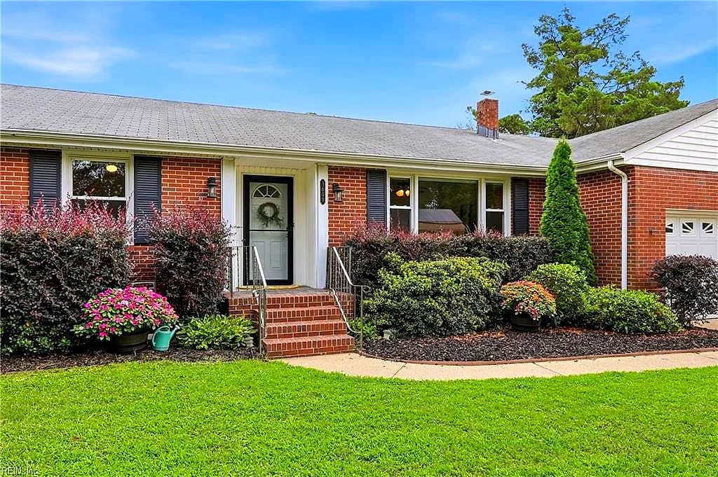 3609 Hermitage DR, PORTSMOUTH VA 23703 - Photo 3