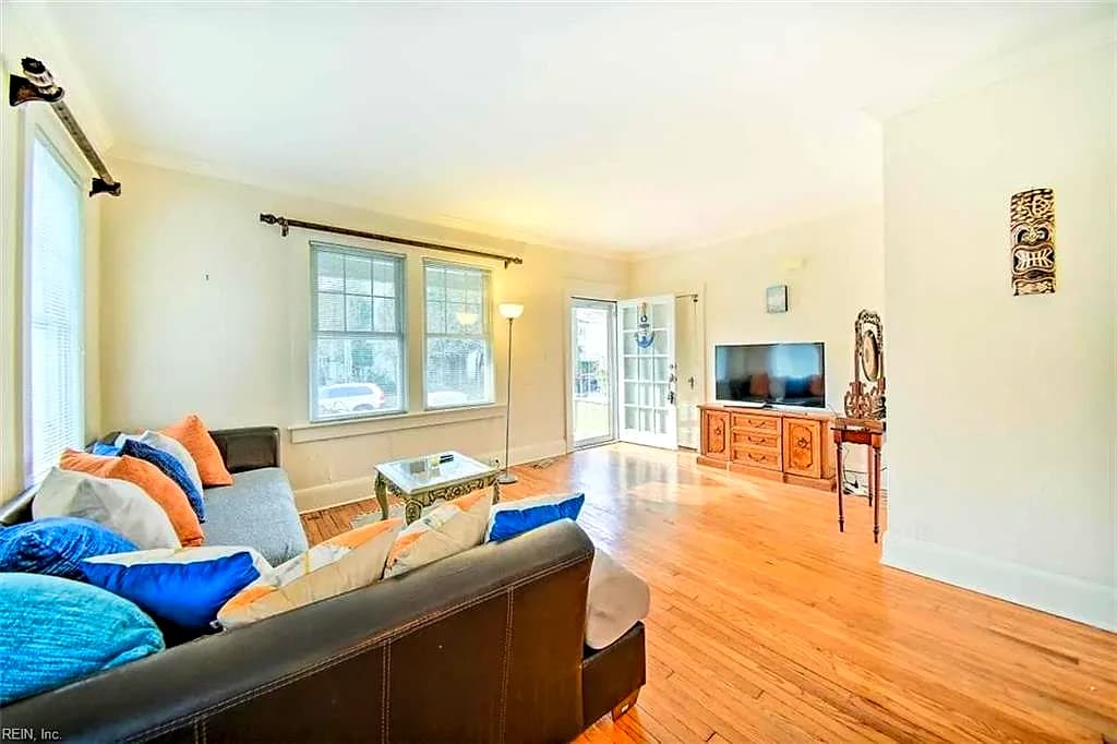 930 Gates AVE, NORFOLK VA 23517 - Photo 5