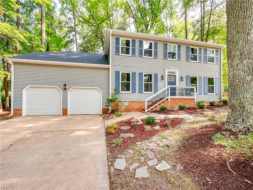 101 Middlewood LN, YORKTOWN VA 23692