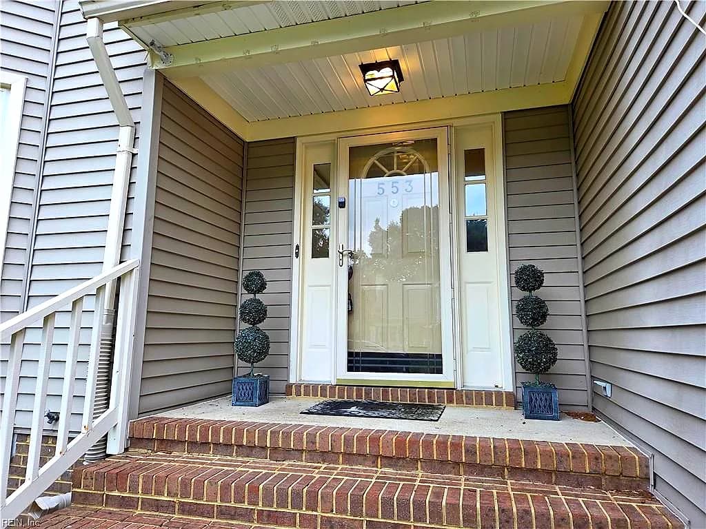 553 Broad Bend CIR, CHESAPEAKE VA 23320 - Photo 4