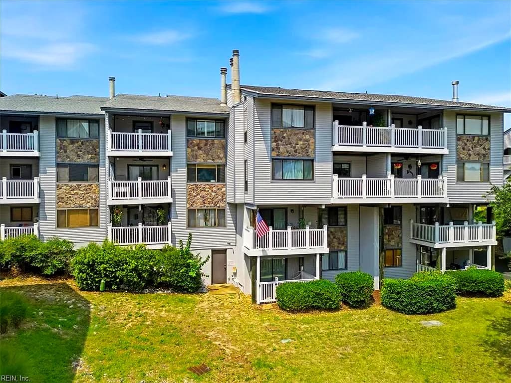 3200 Lynnhaven DR #203, VIRGINIA BEACH VA 23451 - Photo 4