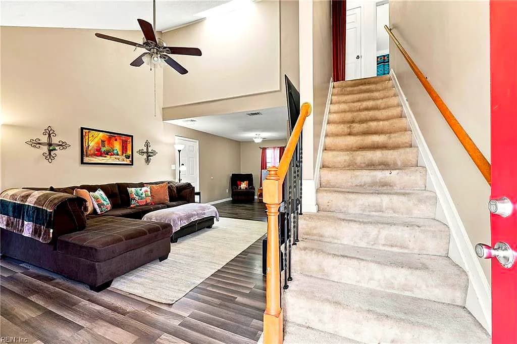 205 Hunt Club RN S, NEWPORT NEWS VA 23608 - Photo 3