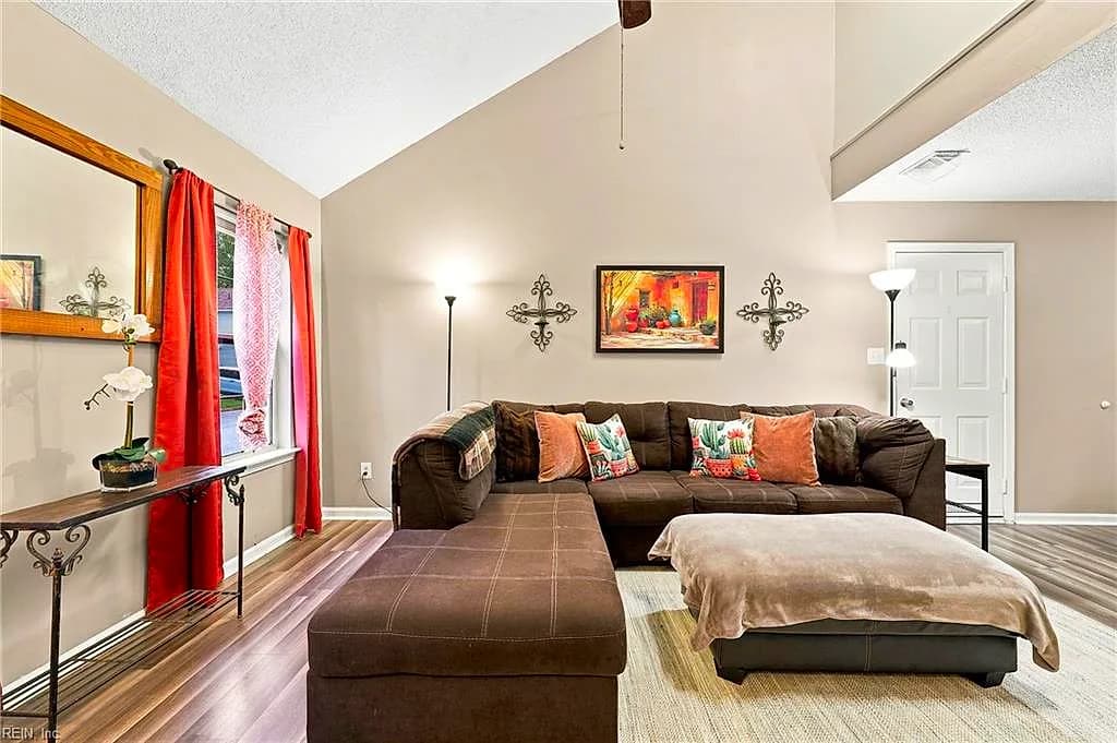 205 Hunt Club RN S, NEWPORT NEWS VA 23608 - Photo 5