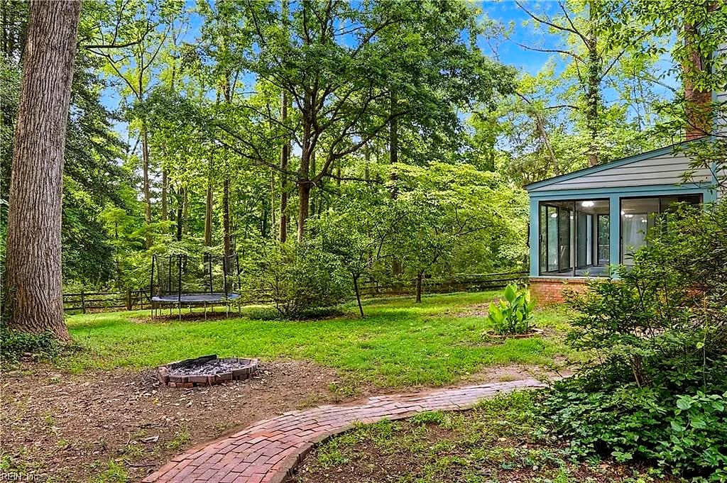 33 Whittakers Mill RD, WILLIAMSBURG VA 23185 - Photo 3