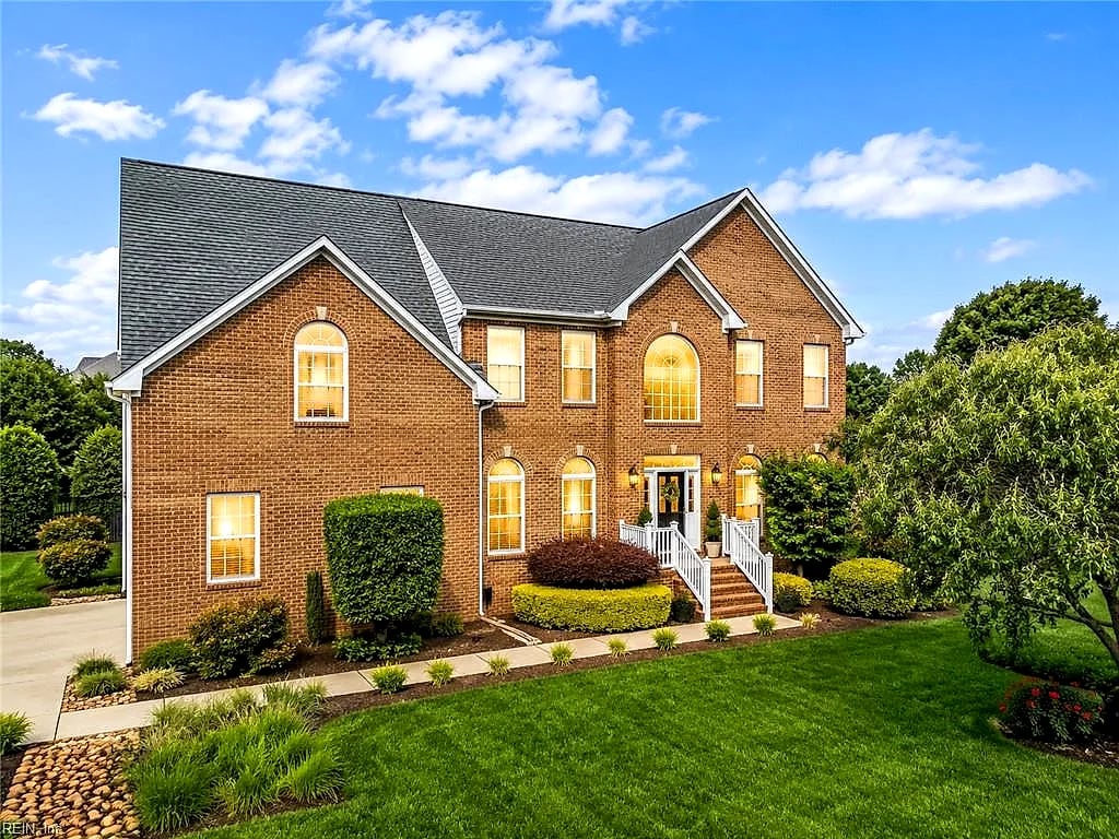 2617 Lotus Creek DR, Virginia Beach — 5 bed Residential, 3,757 sqft
