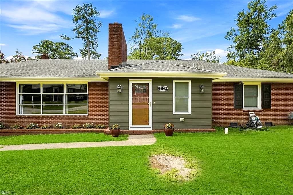 2105 Sterling Point DR, PORTSMOUTH VA 23703 - Photo 4